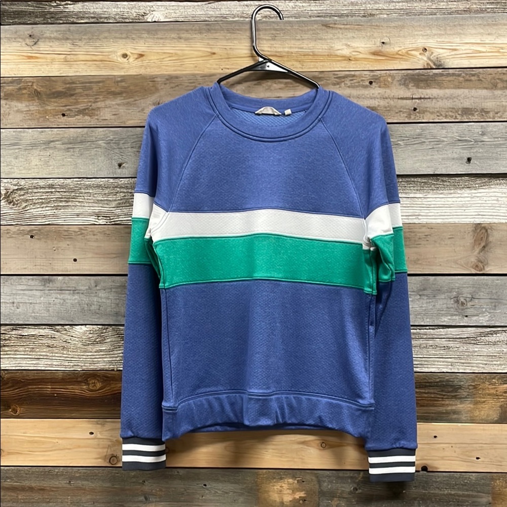 Cotopaxi sweater